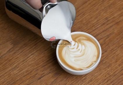 قهوه پر فوم و خوشمزه با دستگاه قهوه ساز